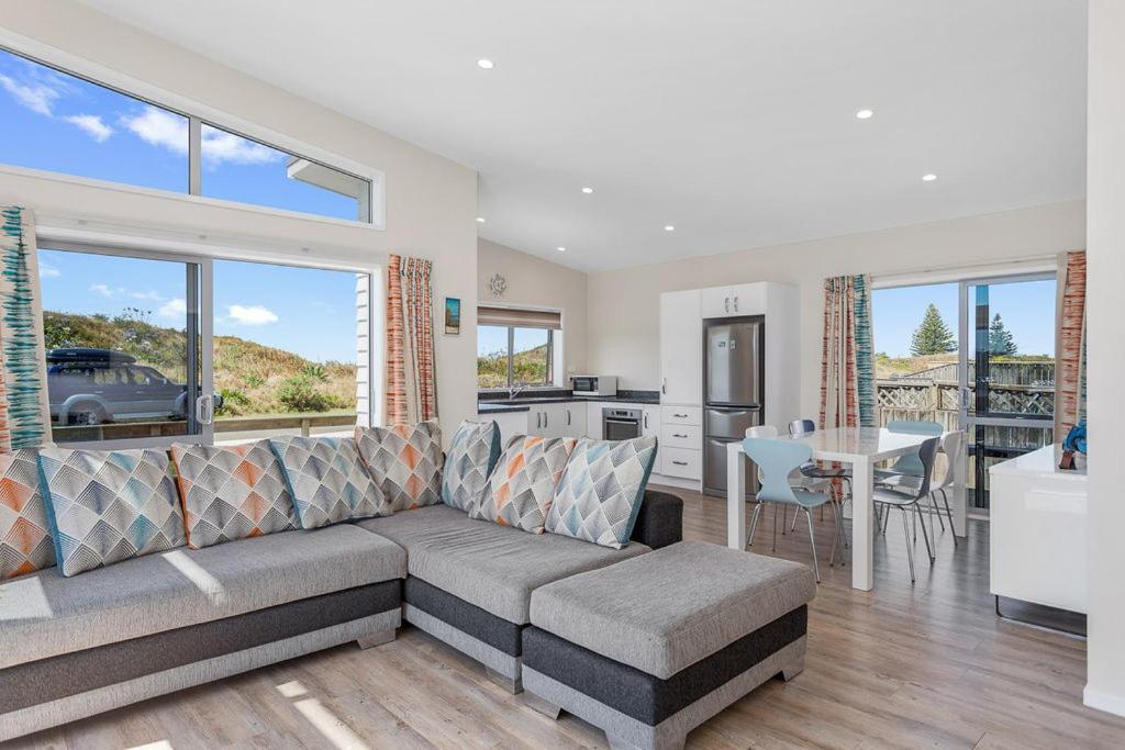 Beach Retreat - Ohope Holiday Home Экстерьер фото