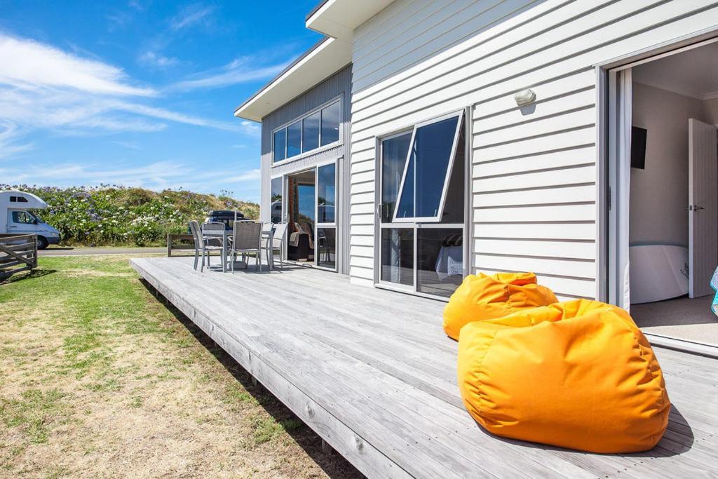 Beach Retreat - Ohope Holiday Home Экстерьер фото